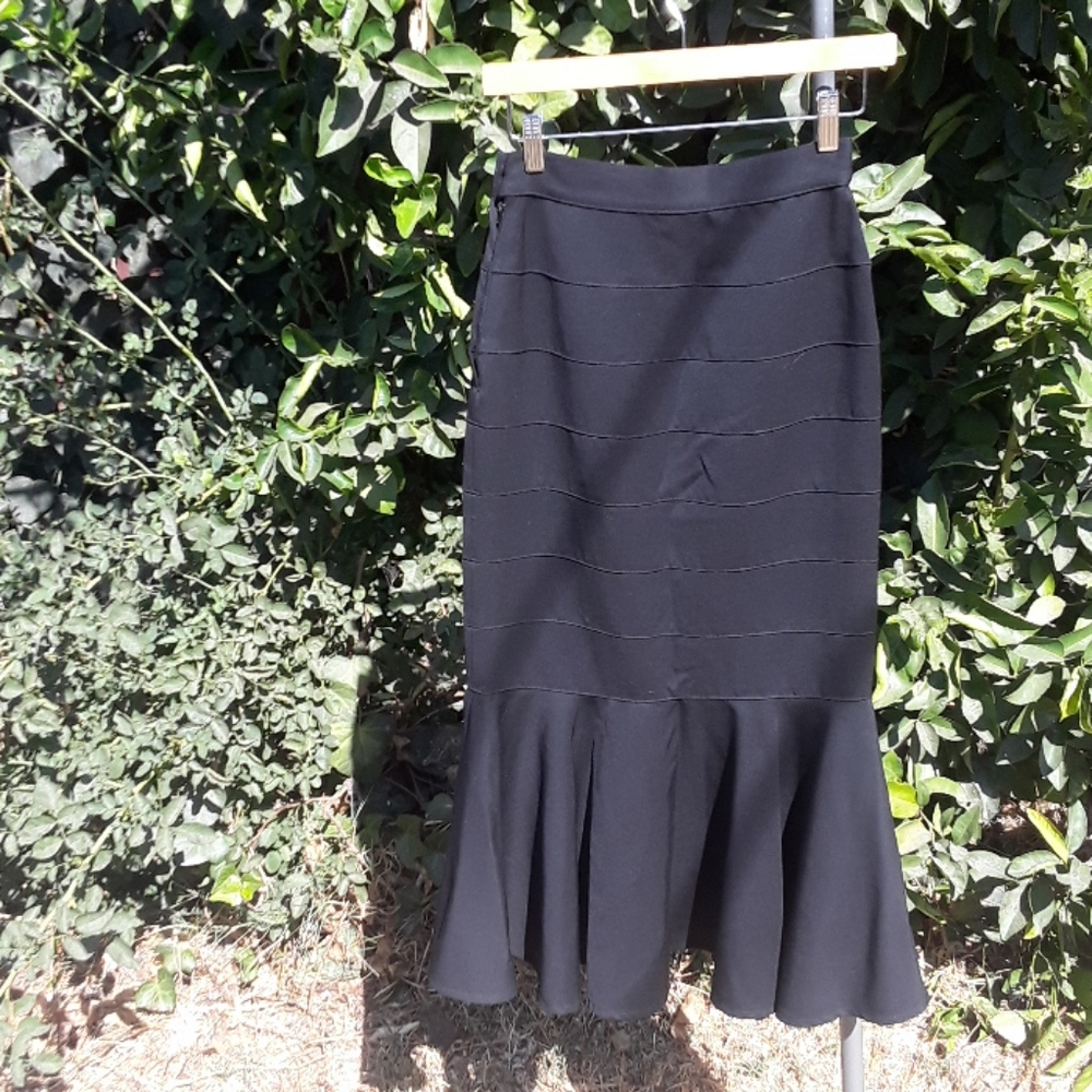 VERSACE SKIRT - Picture 2 of 7